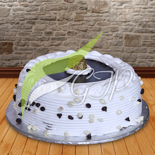 fresh-cream-black-forest-cake-ideal-bakery